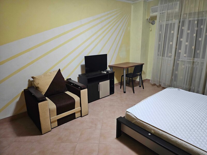 Vitan Mall, str. Vlad Judetul, bloc 1988, ac, tv, curata